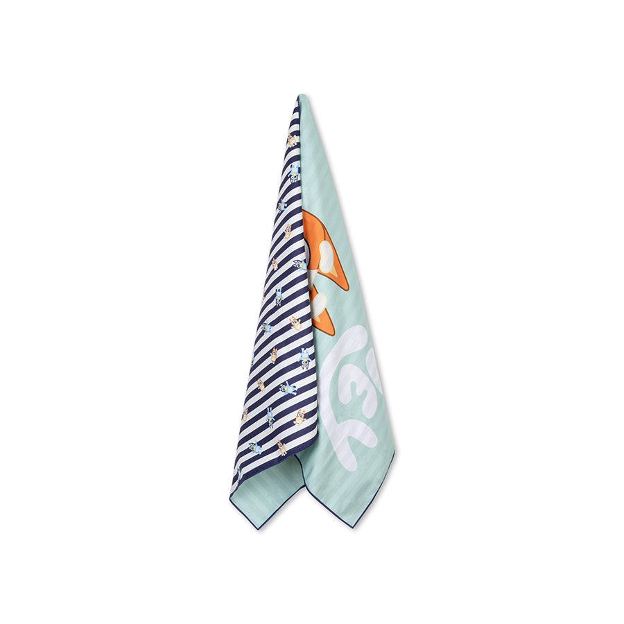 microfiber-towel-bluey-swim-essentials-6