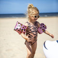 zwembandjes-2-6-jaar-rosé-panterprint-swim-essentials-2