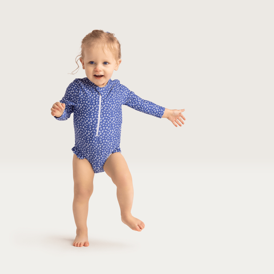 costume-intero-bambina-con-mani-lunghe-blu-a-motivo-panterato-9